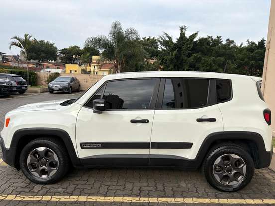 JEEP-RENEGADE-2018