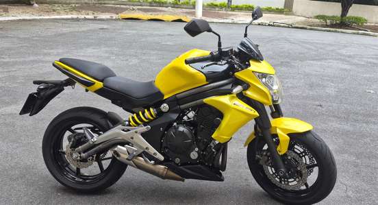 KAWASAKI-ER-6N-2012
