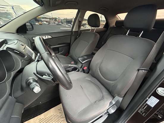 KIA-CERATO-2011