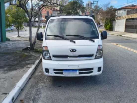 KIA-BONGO-2.5 K-2500 4X2 CS TURBO DIESEL 2P MANUAL KIA-BONGO-2013