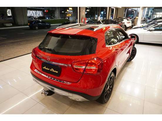MERCEDES-BENZ-GLA 200-1.6 CGI ADVANCE 16V TURBO GASOLINA 4P AUTOMÁTICO MERCEDES-BENZ-GLA 200-2015
