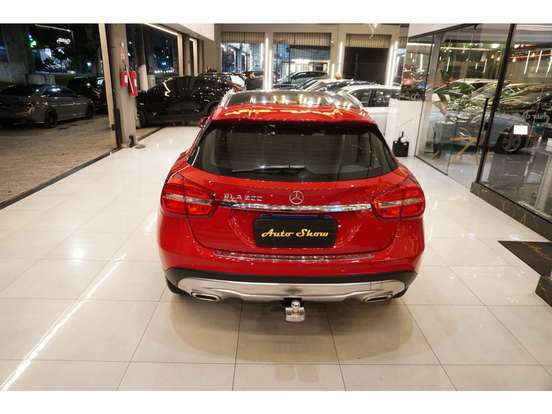 MERCEDES-BENZ-GLA 200-1.6 CGI ADVANCE 16V TURBO GASOLINA 4P AUTOMÁTICO MERCEDES-BENZ-GLA 200-2015