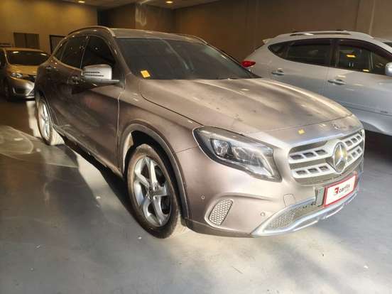 MERCEDES-BENZ-GLA 200-1.6 CGI FLEX ADVANCE 7G-DCT MERCEDES-BENZ-GLA 200-2018