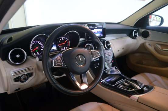 MERCEDES-BENZ-C 180-2017