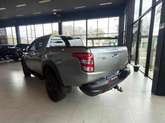 MITSUBISHI-L200 TRITON-2.4 16V TURBO DIESEL GLS CD 4X4 AUTOMÁTICO MITSUBISHI-L200 TRITON-2022