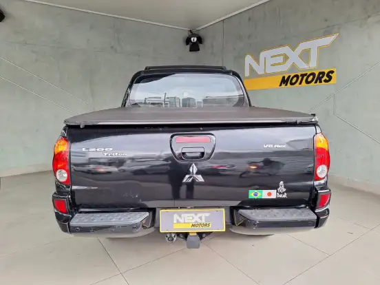 MITSUBISHI-L200 TRITON-3.5 HPE 4X4 CD V6 24V FLEX 4P AUTOMÁTICO MITSUBISHI-L200 TRITON-2013
