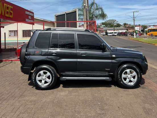 MITSUBISHI-PAJERO TR4-2.0 GLS 4X4 16V FLEX 4P MANUAL MITSUBISHI-PAJERO TR4-2009