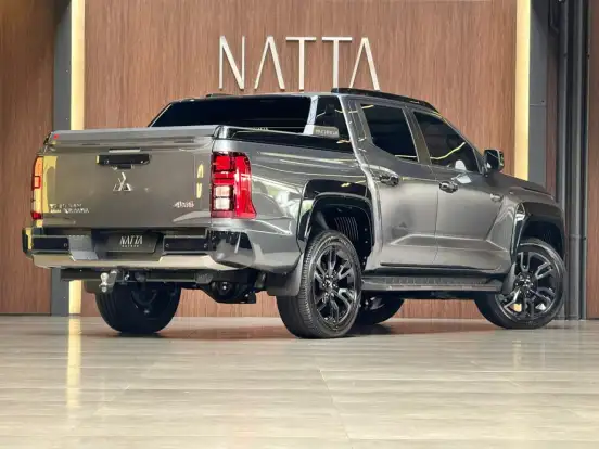 MITSUBISHI-TRITON-2026