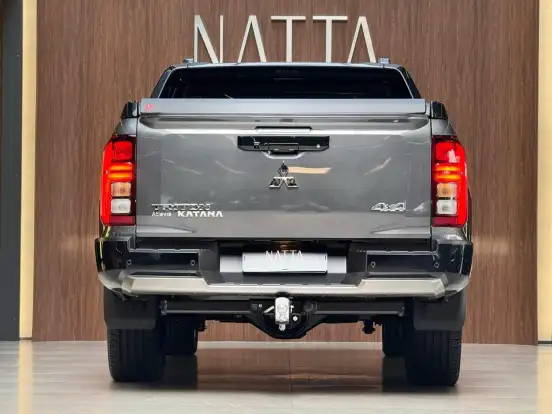 MITSUBISHI-TRITON-2026