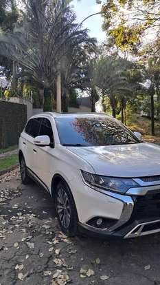 MITSUBISHI-OUTLANDER-2018