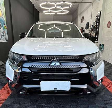 MITSUBISHI-OUTLANDER-3.0 MIVEC V6 GASOLINA HPE-S BLACK EDITION AWD AUTOMÁTICO MITSUBISHI-OUTLANDER-2021