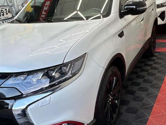 MITSUBISHI-OUTLANDER-3.0 MIVEC V6 GASOLINA HPE-S BLACK EDITION AWD AUTOMÁTICO MITSUBISHI-OUTLANDER-2021