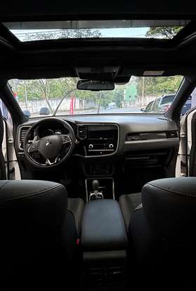 MITSUBISHI-OUTLANDER-3.0 MIVEC V6 GASOLINA HPE-S BLACK EDITION AWD AUTOMÁTICO MITSUBISHI-OUTLANDER-2021