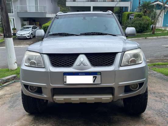 MITSUBISHI-PAJERO TR4-2.0 4X4 16V 140CV FLEX 4P AUTOMÁTICO MITSUBISHI-PAJERO TR4-2010