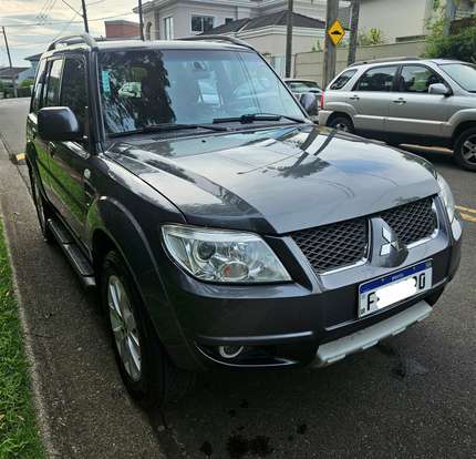 MITSUBISHI-PAJERO TR4-2012