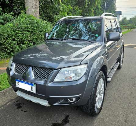 MITSUBISHI-PAJERO TR4-2012