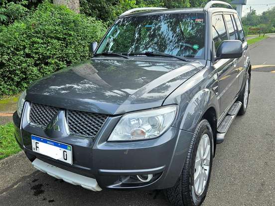 MITSUBISHI-PAJERO TR4-2.0 4X2 16V 140CV FLEX 4P AUTOMÁTICO MITSUBISHI-PAJERO TR4-2012