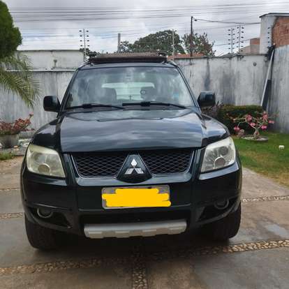 MITSUBISHI-PAJERO TR4-2011
