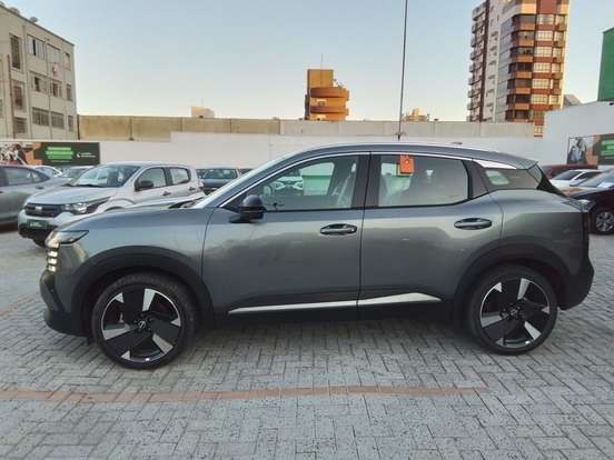 NISSAN-KICKS-2025