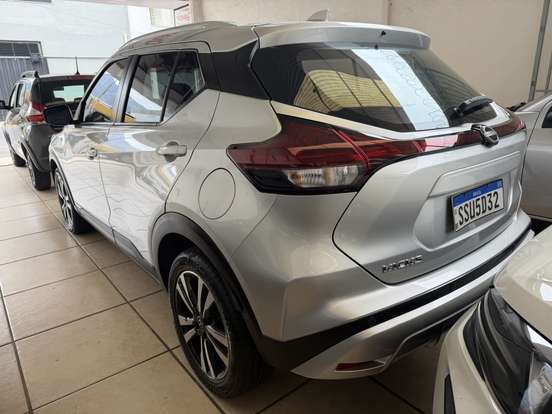 NISSAN-KICKS-2024