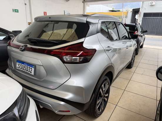 NISSAN-KICKS-2024