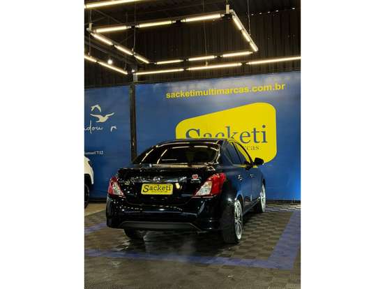 NISSAN-VERSA-2019