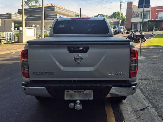 NISSAN-FRONTIER-2.3 16V TURBO DIESEL LE CD 4X4 AUTOMÁTICO NISSAN-FRONTIER-2017