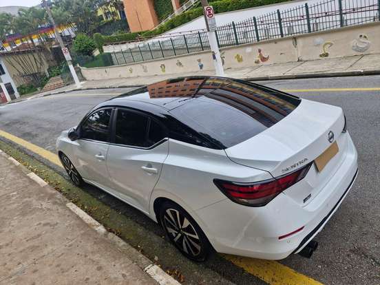 NISSAN-SENTRA-2023