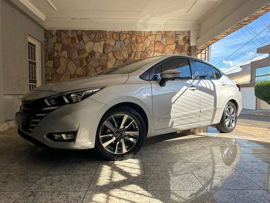 NISSAN-VERSA-2024