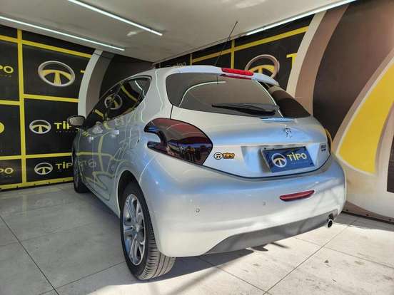 PEUGEOT-208-2014