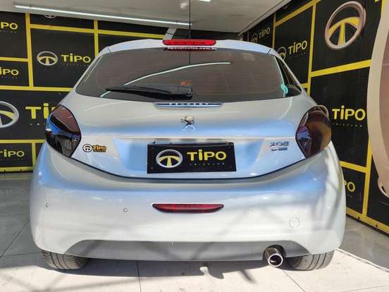 PEUGEOT-208-2014
