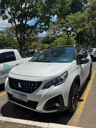 PEUGEOT 2008 1.6 16V FLEX ROADTRIP 4P AUTOMÁTICO