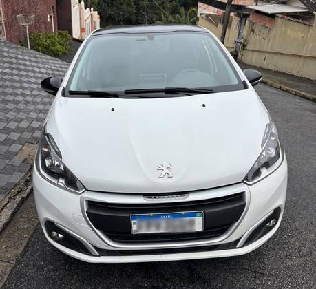 PEUGEOT 208 1.6 INCONCERT 16V FLEX 4P AUTOMÁTICO