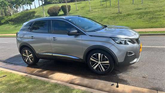PEUGEOT-3008-2018