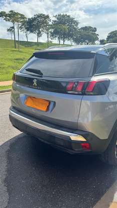 PEUGEOT-3008-2018