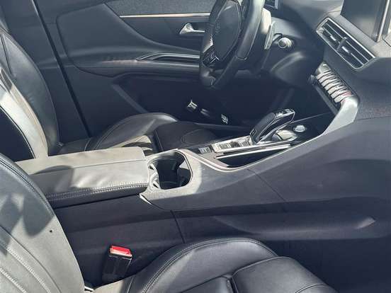 PEUGEOT-3008-1.6 GRIFFE PACK THP 16V GASOLINA 4P AUTOMÁTICO PEUGEOT-3008-2018