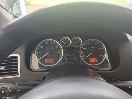 PEUGEOT-307-2005