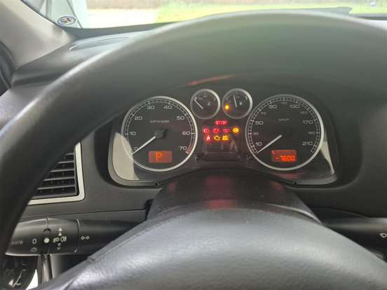 PEUGEOT-307-2005