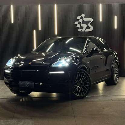 PORSCHE-CAYENNE-2022