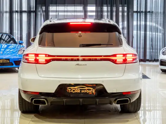PORSCHE-MACAN-2.0 16V GASOLINA 4P AUTOMÁTICO PORSCHE-MACAN-2020