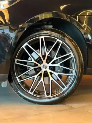 PORSCHE-MACAN-2026