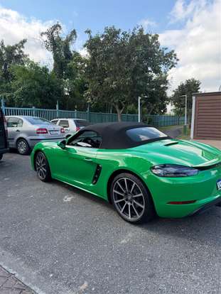 PORSCHE-718-2023