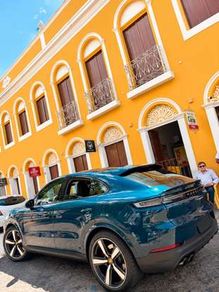 PORSCHE-CAYENNE-2023