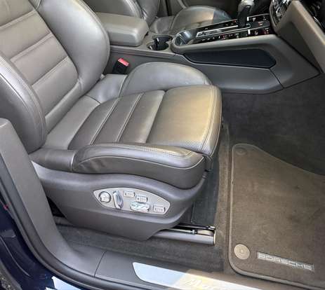 PORSCHE-MACAN-2022