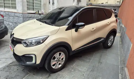 RENAULT-CAPTUR-2018