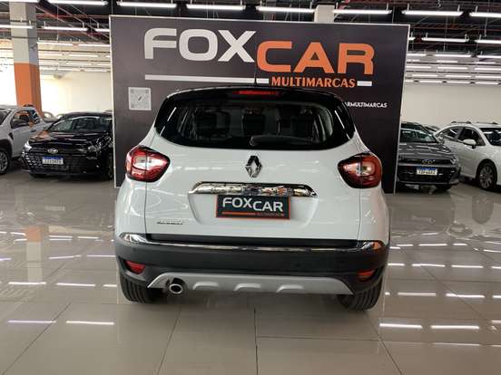 RENAULT-CAPTUR-2018