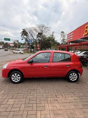 RENAULT-CLIO-2014