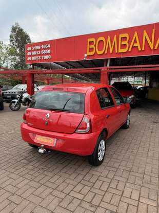 RENAULT-CLIO-2014