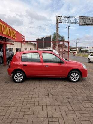 RENAULT-CLIO-2014