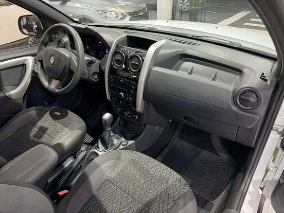 RENAULT-DUSTER-2019